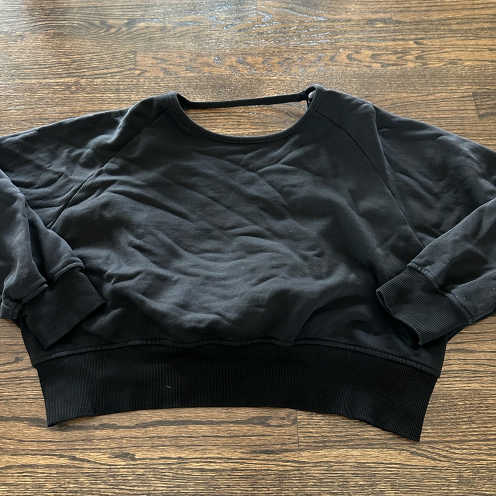 Lulus Black Pullover